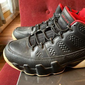 Men's Jordan Pro Low Sneakers; size 9